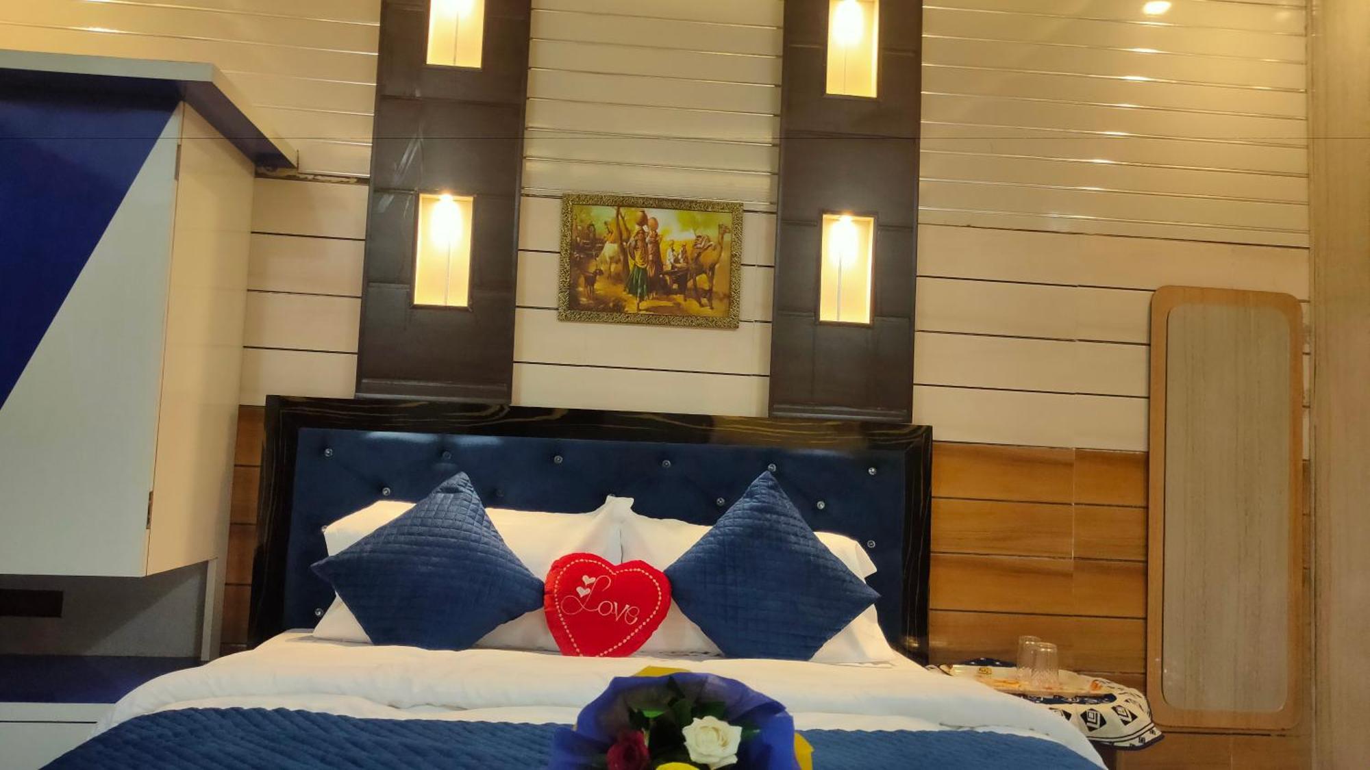 Sri Krishna Residency Hotel พาราณสี ภายนอก รูปภาพ